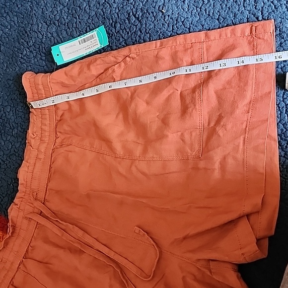 High rise linen pull on shorts - Picture 6 of 8